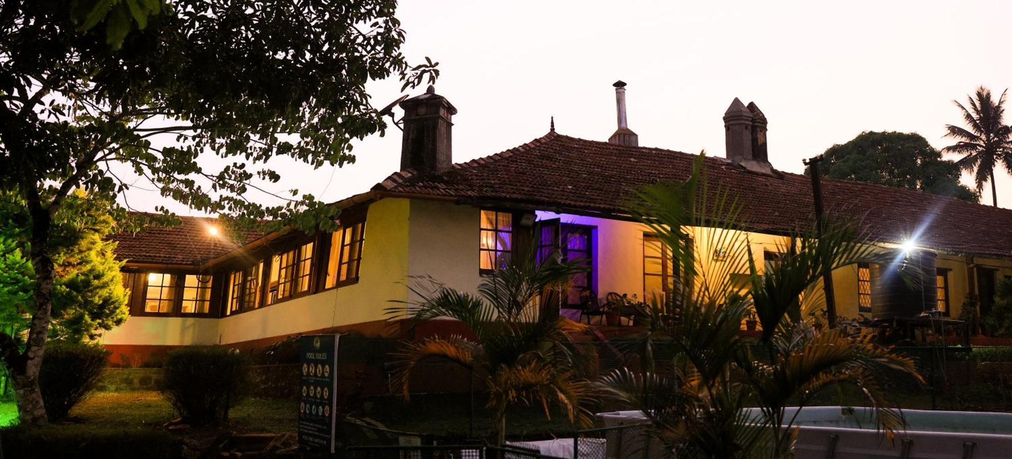 Tea Tours Ripon Heritage Bungalow Meppadi Ngoại thất bức ảnh