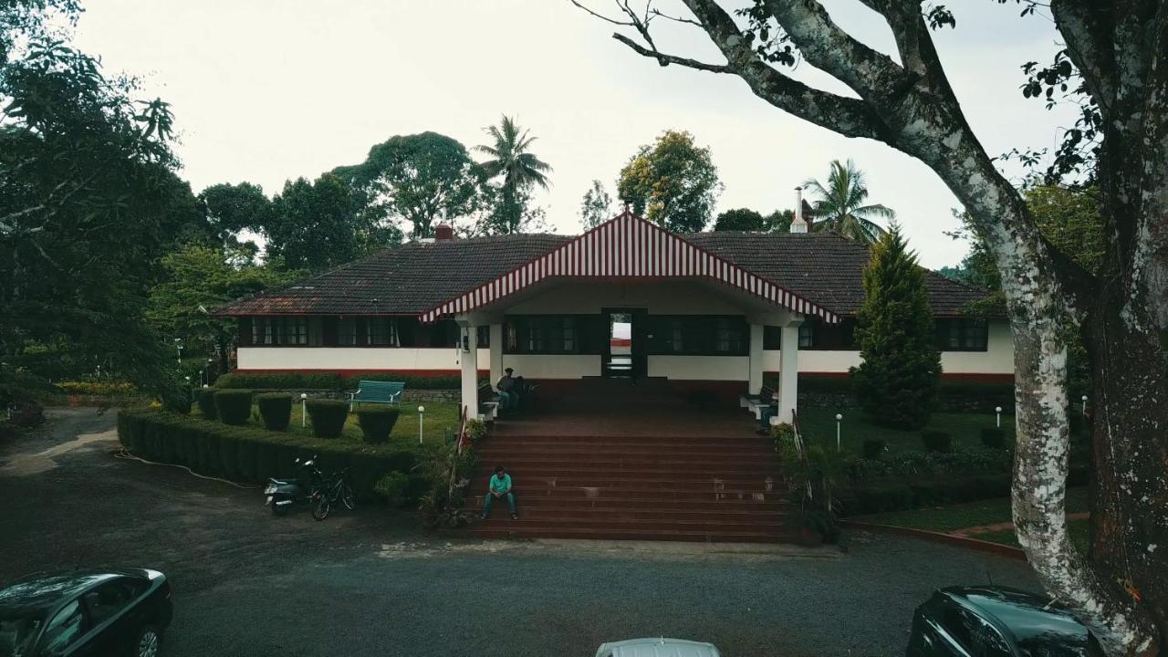 Tea Tours Ripon Heritage Bungalow Meppadi Ngoại thất bức ảnh